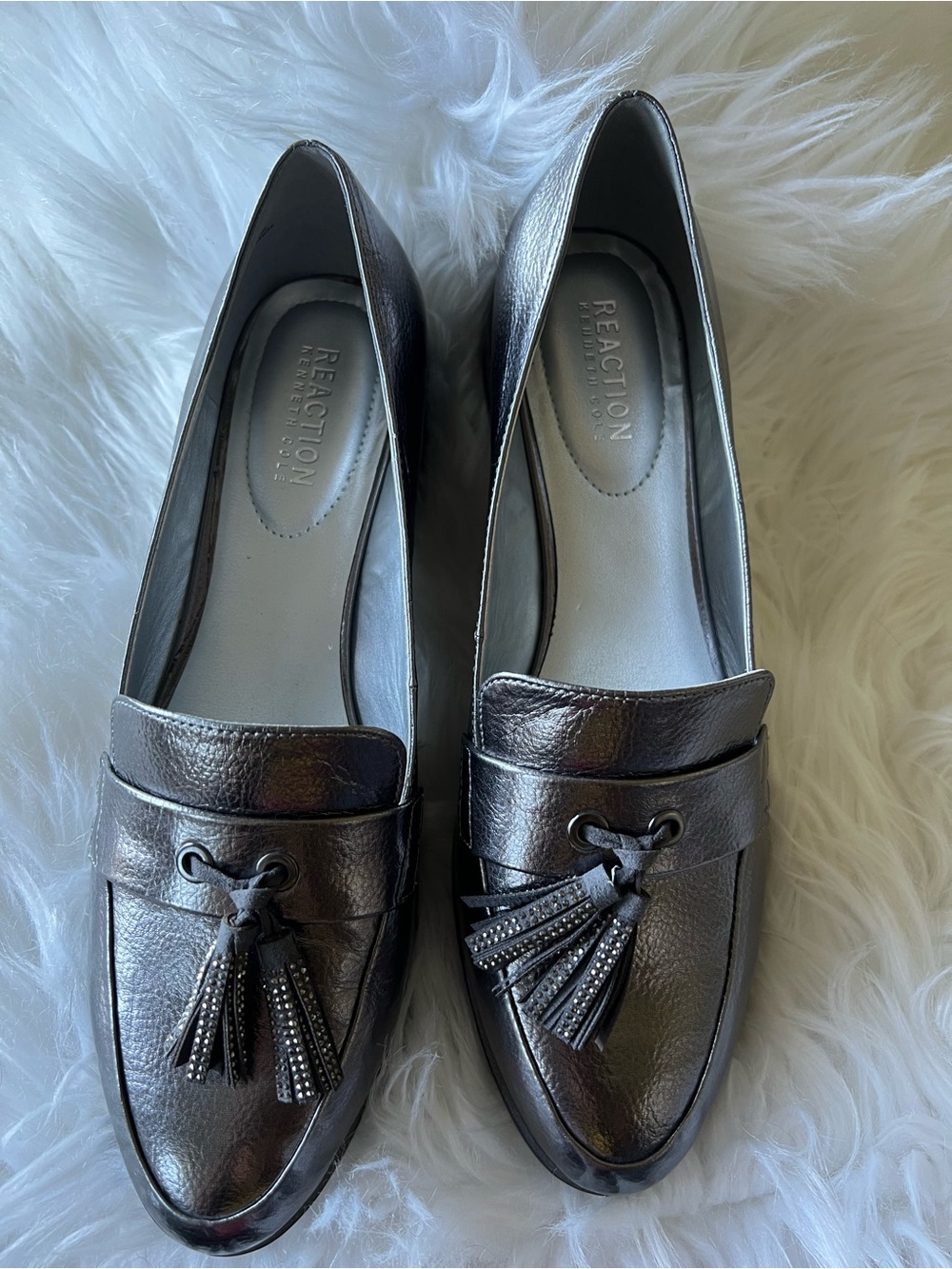Kenneth Cole Reaction Metallic Charcoal Tassel Loafers - Women